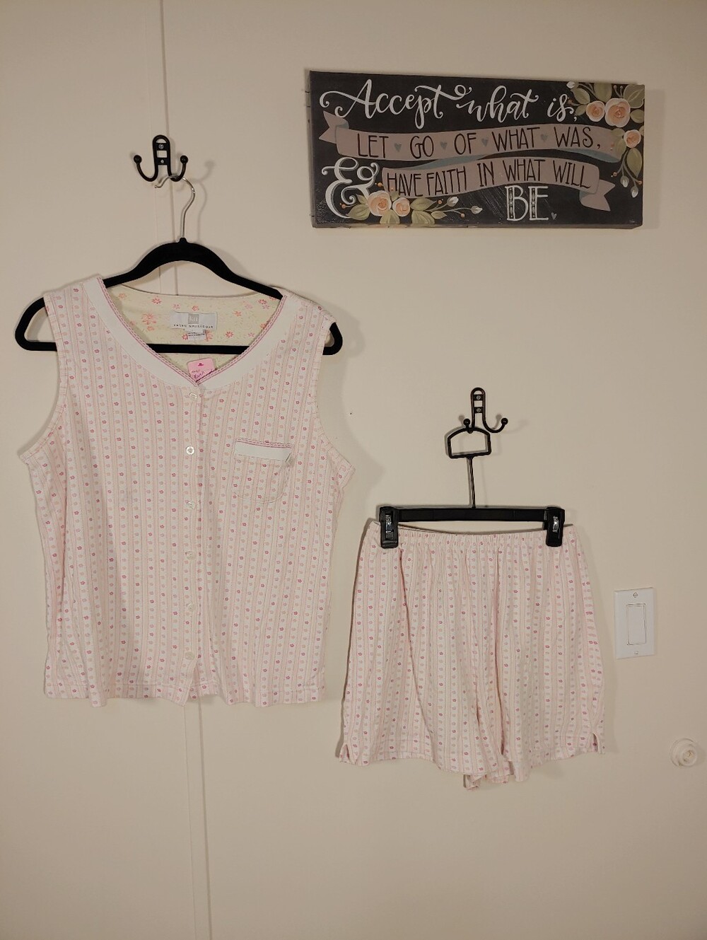 Karen Neuburger Large Feminine & Girly Pink Floral Sleeveless Pajama set